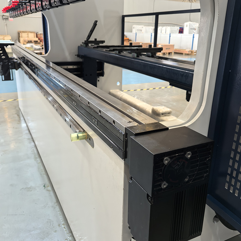 UPB Series Heavy-Duty CNc Bending Machine